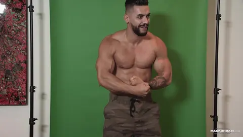 Auditions — Arad Winwin (Maskurbate): solo, toys, músculo