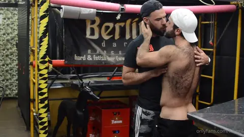 Baise bareback entre mecs