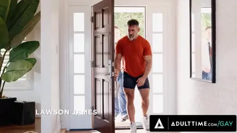 Threesome tra adulti (daddy, maturo e twink)