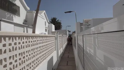 Top peloso XXL fa bareback con tipo kinky e sudato