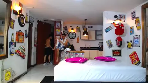 Orgía de twinks sexys – camboys Kobayasky