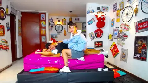 Twinks calientes y sexy & camboys — tubo gay