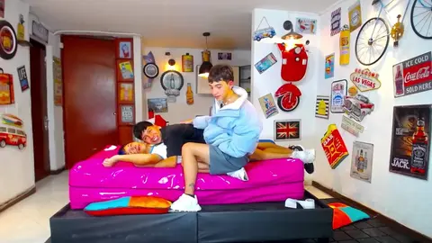 Twinks calientes y sexy & camboys — tubo gay