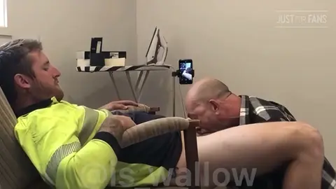 gay amateur blowjob