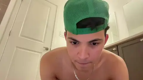 Twink caliente en webcam – sbouchikh03