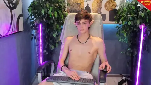 Camboy súper hot: JackWeasley en acción