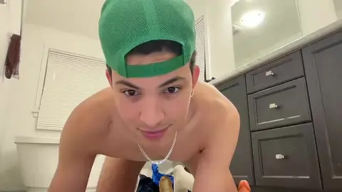 Camboy sexy sbouchikh03 – show en vivo en la web