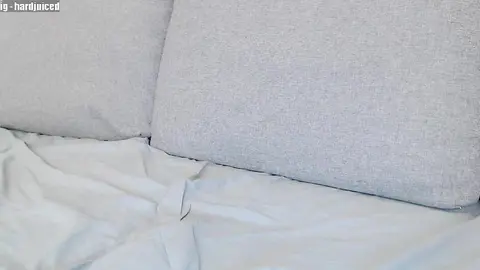 Camboy sexy en live à la maison — pawclaw