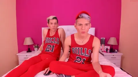 twinks gatos fodendo ao vivo sem camisinha