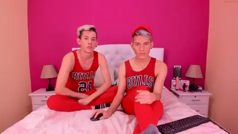 geile twinks beim rohen schwanzlutschen live cam