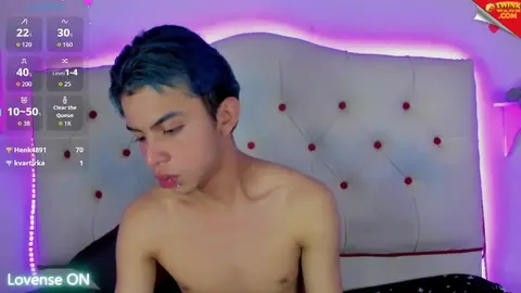 Sexy twink camboy princeapolo live show