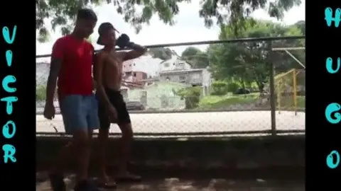 Jovenes Latinos Casero Follando 8