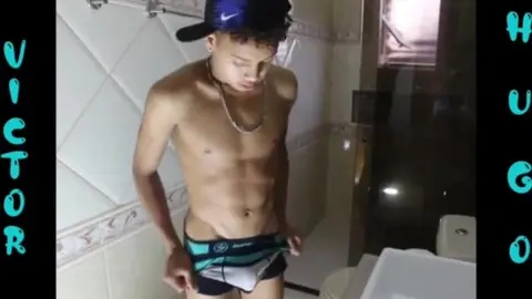 Jovenes Latinos Casero Follando 8