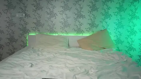 Pareja twinks sexy en vivo con Matty Aiden