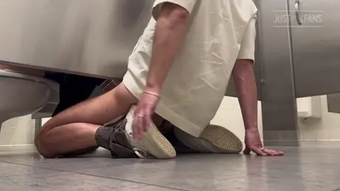 understall público amador gay