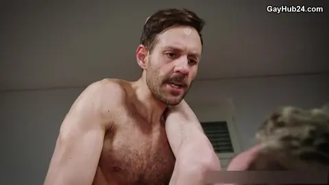 Cul français se fait défoncer bareback