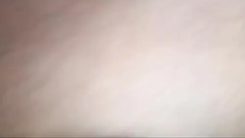 Voglio il cazzo nero enorme del mio amico nel mio culo