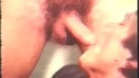 Riesenschwanz für hungrige Bareback-Böttchen