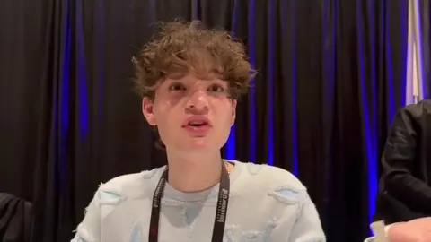 Heißes Twink-Paar fickt zu Hause mit Braxton & Reece