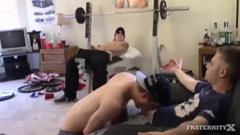 Twink von der Frat-Jungs benutzt