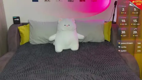 Modelo porno sexy hace show en vivo y caliente