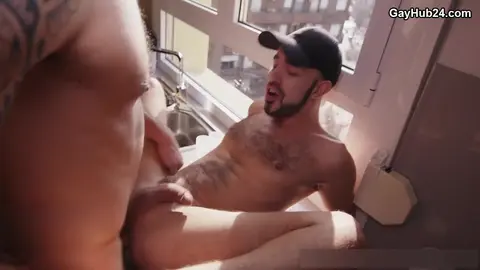 Polla uruguayenne épaisse ravit le cul de Dano