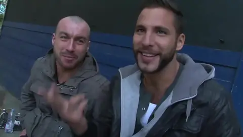 Jonathan Agassi y Thierry Lamasse follan sin condón