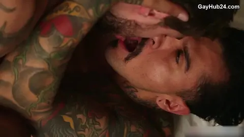 Boomer Banks prend la grosse queue de Justin