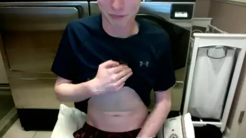 Novinho sacana ao vivo cam4 show de sexo