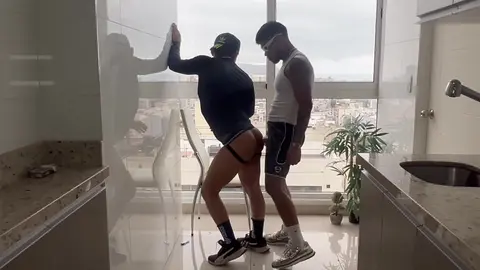 Jeune Péruvien défonçé et enculé sans merci