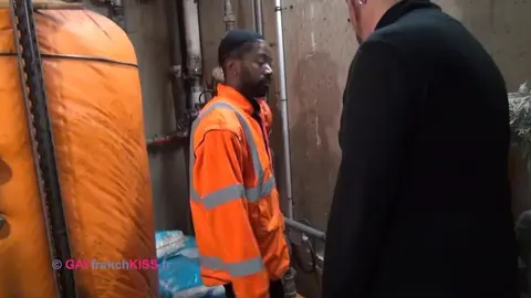 Golpe de calor: Follada sin condón al sol