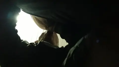 Casado chupa pau de velho sem camisinha